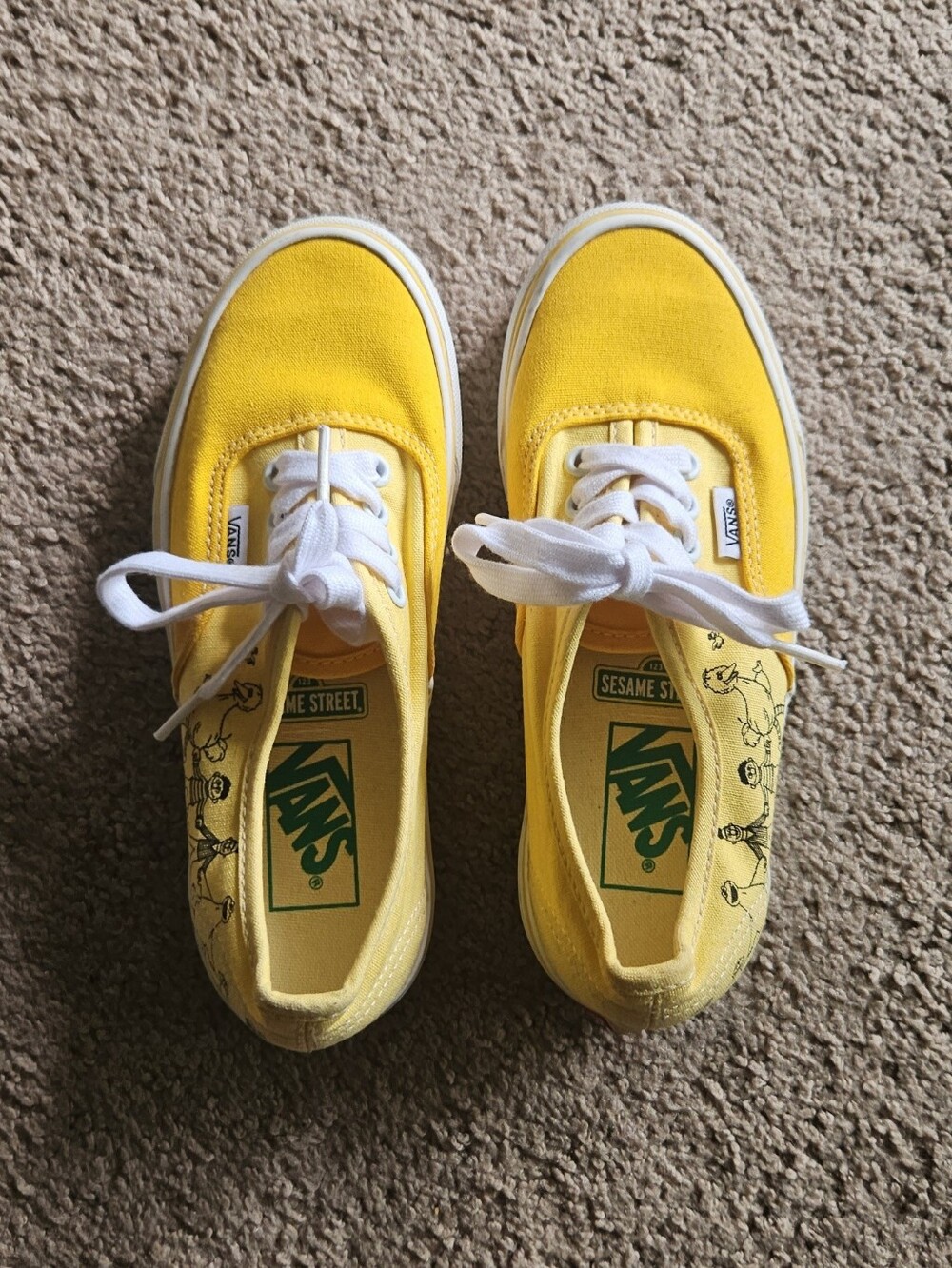 Vans Young Ladies Yellow Canvas Low-Top Sneakers – Sesame Street Edition